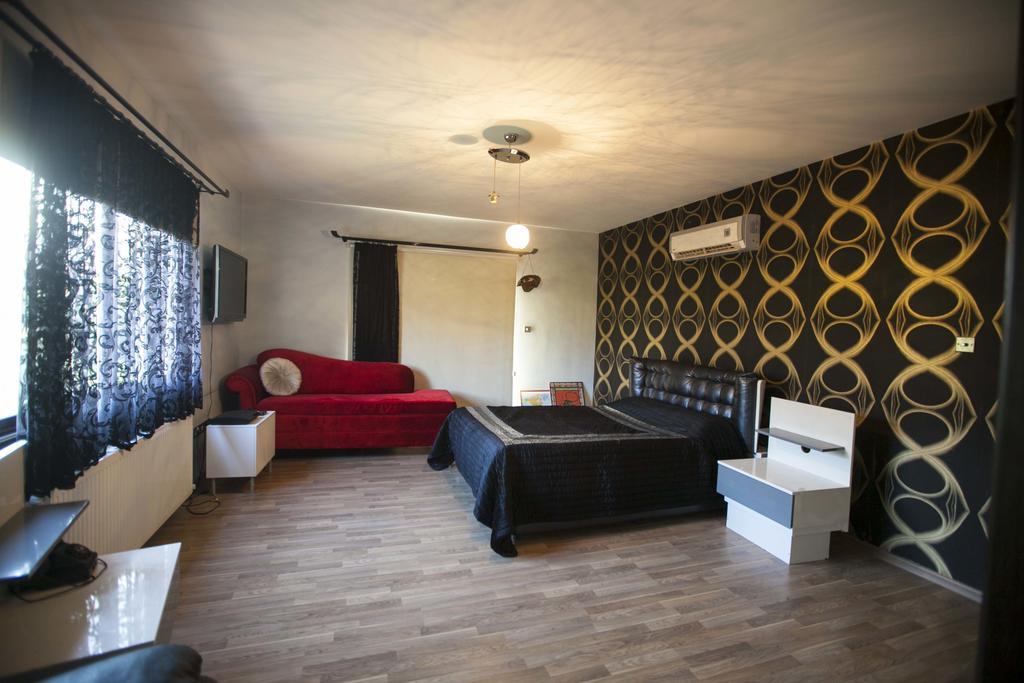 Hera Kyrenia Bb Kazaphani Exterior foto